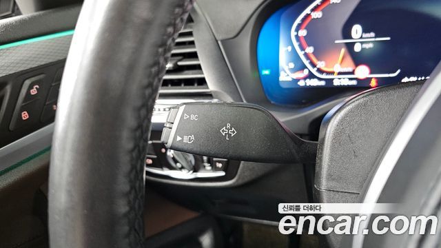 BMW X4 2021 — photo 32