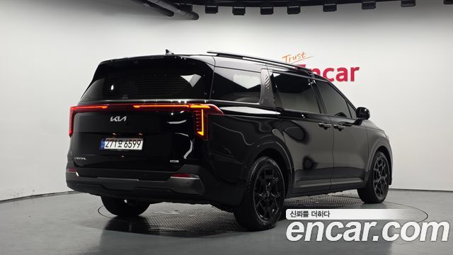 Kia Canival 2025 — photo 2