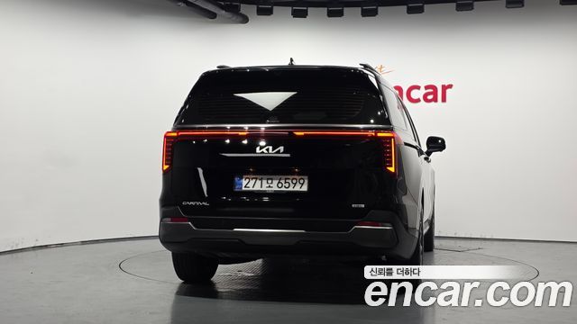 Kia Canival 2025 — photo 4