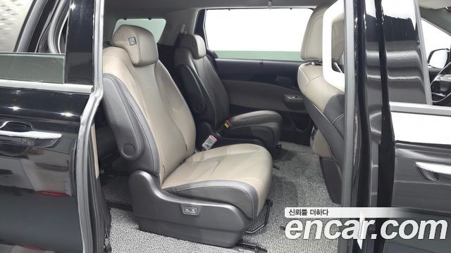 Kia Canival 2025 — photo 17