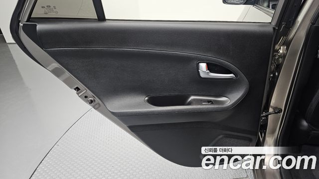 Kia morning 2014 — photo 15
