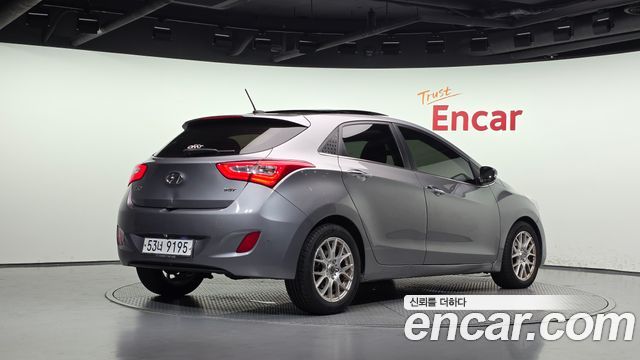 Hyundai i30 2014 — photo 2