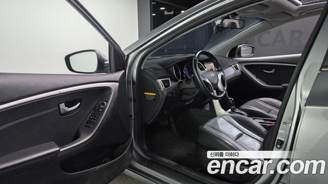 Hyundai i30 2014 — photo 10