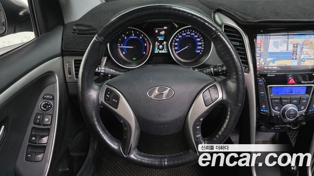 Hyundai i30 2014 — photo 13