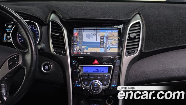 Hyundai i30 2014 — photo 14