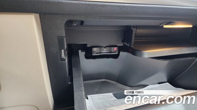 Mercedes-Benz GLB-Class 2024 — photo 29