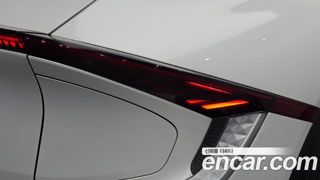 Kia EV6 2023 — photo 9