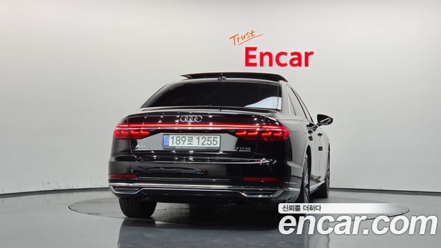 Audi A8 2021 — photo 4
