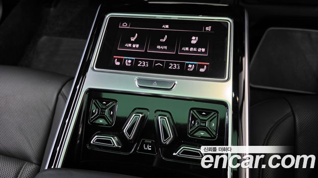 Audi A8 2021 — photo 37