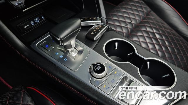 Genesis G70 2018 — photo 12