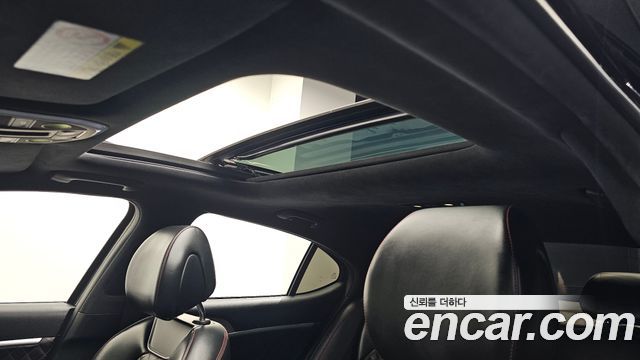 Genesis G70 2018 — photo 24