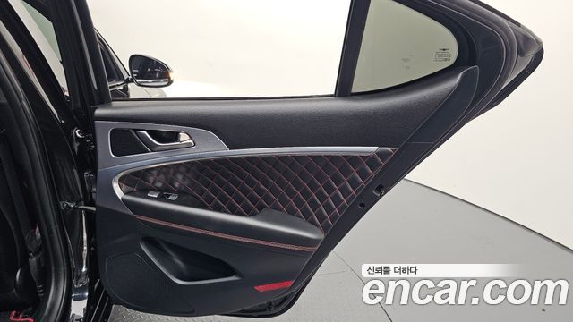 Genesis G70 2018 — photo 15