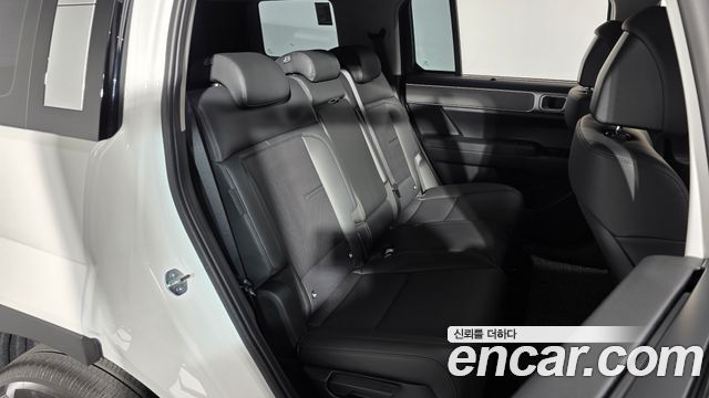 Hyundai Santafe 2025 — photo 18