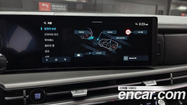 Hyundai Santafe 2025 — photo 22