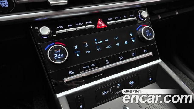 Hyundai Santafe 2025 — photo 24