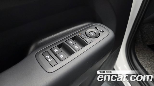 Hyundai Santafe 2025 — photo 29