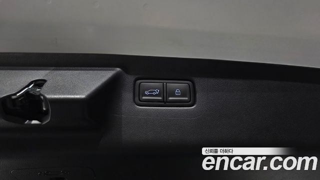 Hyundai Santafe 2025 — photo 31
