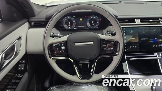 Land Rover Range Rover Velar 2026 — photo 20