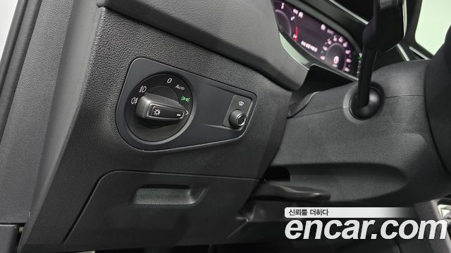 Volkswagen Tiguan 2020 — photo 23
