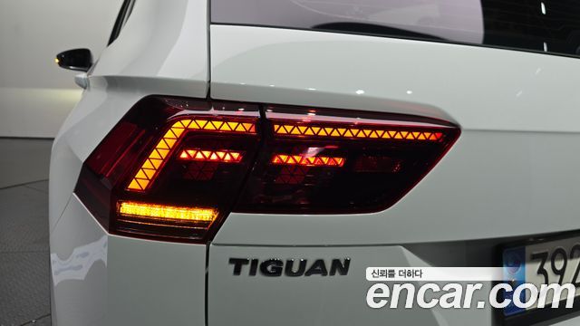 Volkswagen Tiguan 2020 — photo 9