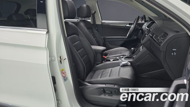 Volkswagen Tiguan 2020 — photo 16