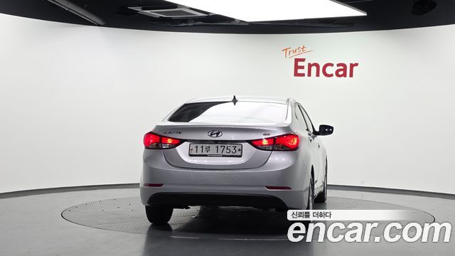 Hyundai AVANTE 2015 — photo 4