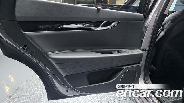 Genesis G80 2021 — photo 15