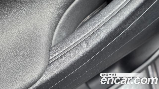 Genesis G80 2021 — photo 28