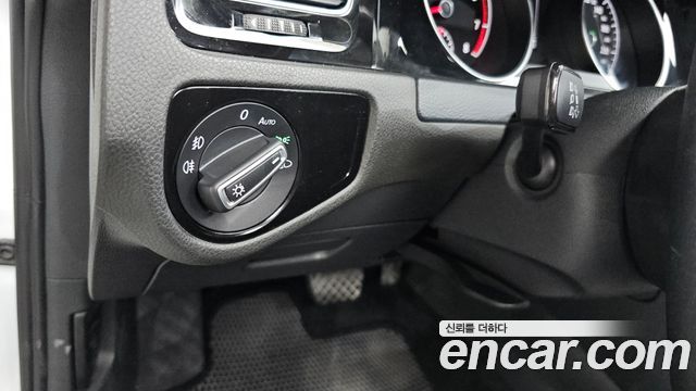 Volkswagen Golf 2014 — photo 26