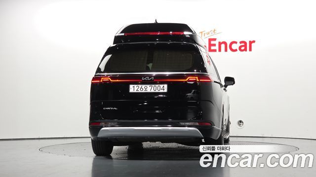 Kia Canival 2023 — photo 4