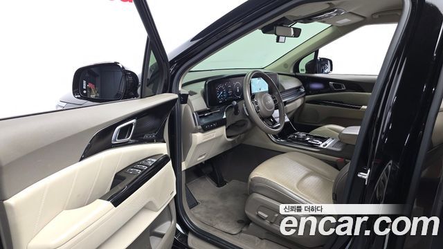 Kia Canival 2023 — photo 13
