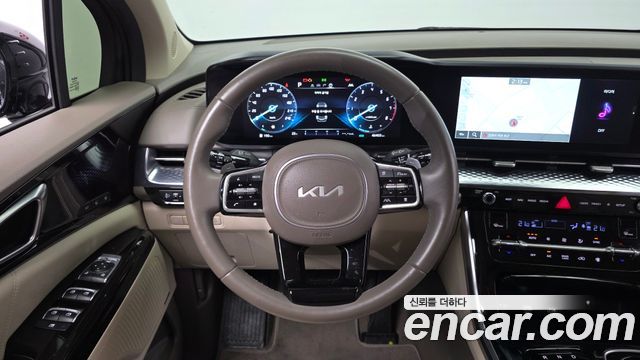 Kia Canival 2023 — photo 19