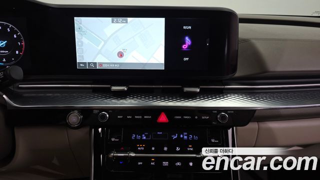 Kia Canival 2023 — photo 20