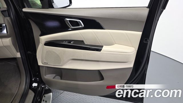 Kia Canival 2023 — photo 14