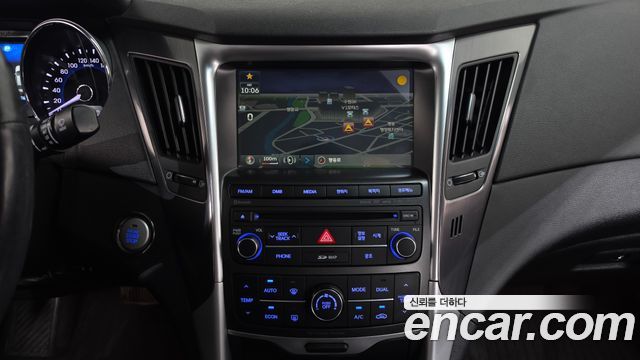 Hyundai Sonata 2015 — photo 19