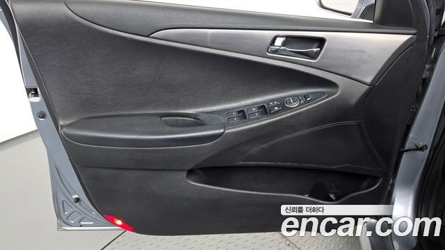 Hyundai Sonata 2015 — photo 14