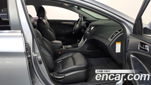 Hyundai Sonata 2015 — photo 16