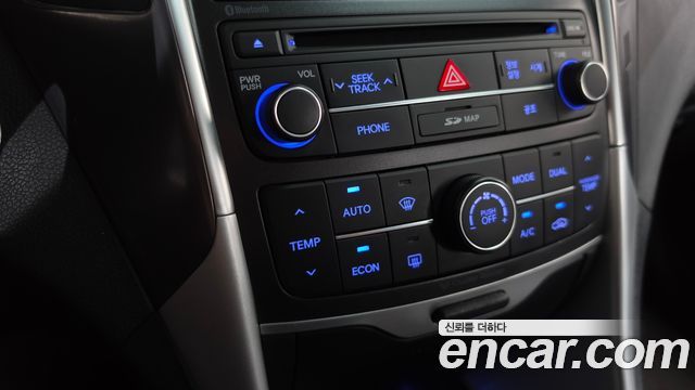 Hyundai Sonata 2015 — photo 31