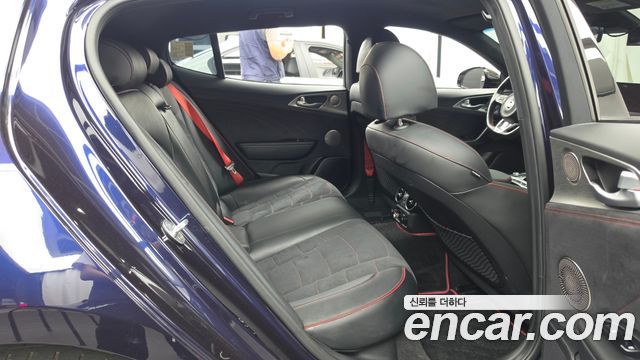 Kia Stinger 2021 — photo 18