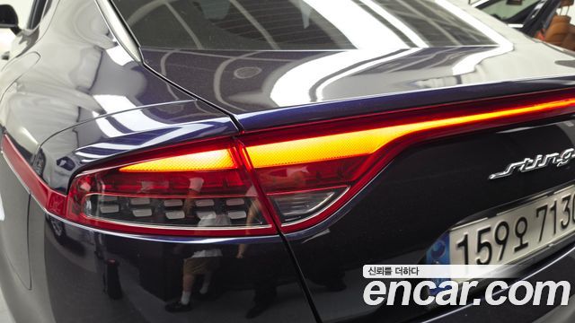Kia Stinger 2021 — photo 9