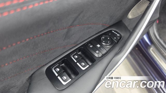Kia Stinger 2021 — photo 28