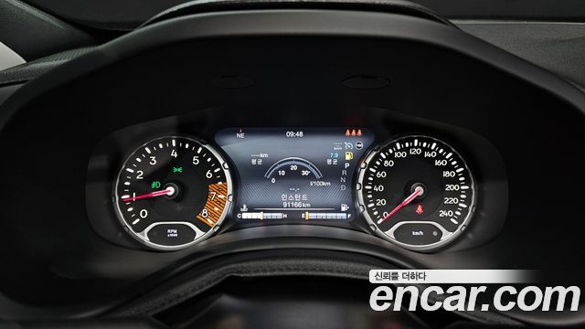 Jeep Renegade 2019 — photo 8