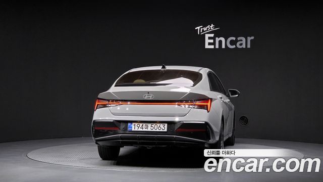 Hyundai AVANTE 2025 — photo 4