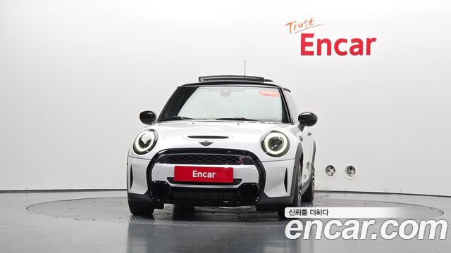 Mini Cooper 2024 — photo 3
