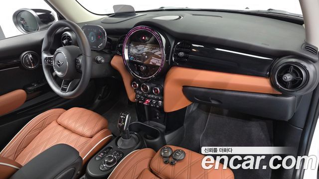 Mini Cooper 2024 — photo 10