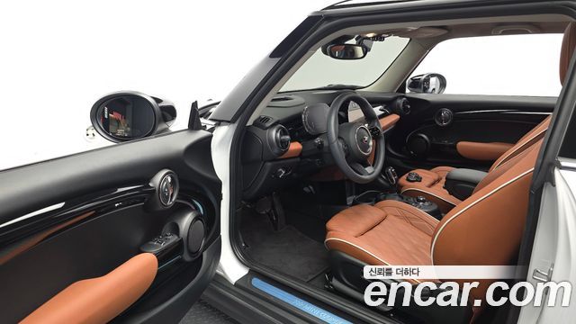 Mini Cooper 2024 — photo 13