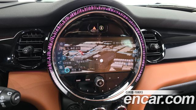 Mini Cooper 2024 — photo 21