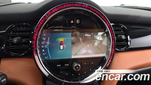 Mini Cooper 2024 — photo 23