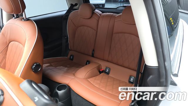 Mini Cooper 2024 — photo 16