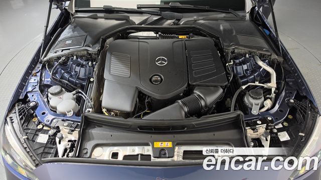 Mercedes-Benz C-Class 2024 — photo 6